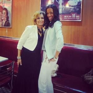 Meet your Posher, Ashley